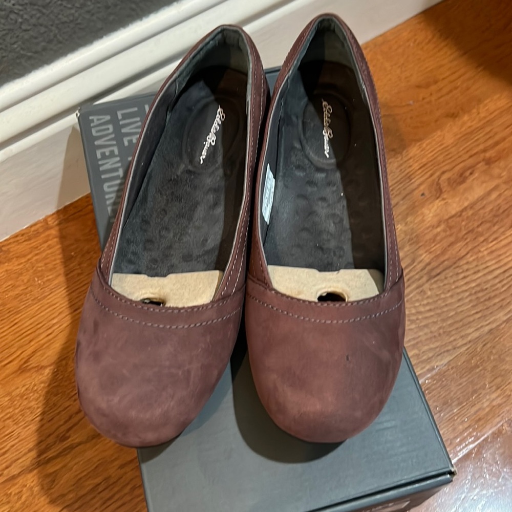 Eddie Bauer Women Ballet Shoes size 9 ( New in Box)